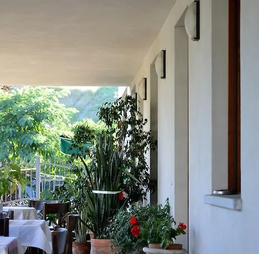 ファームステイ La Di Valbella アスティ